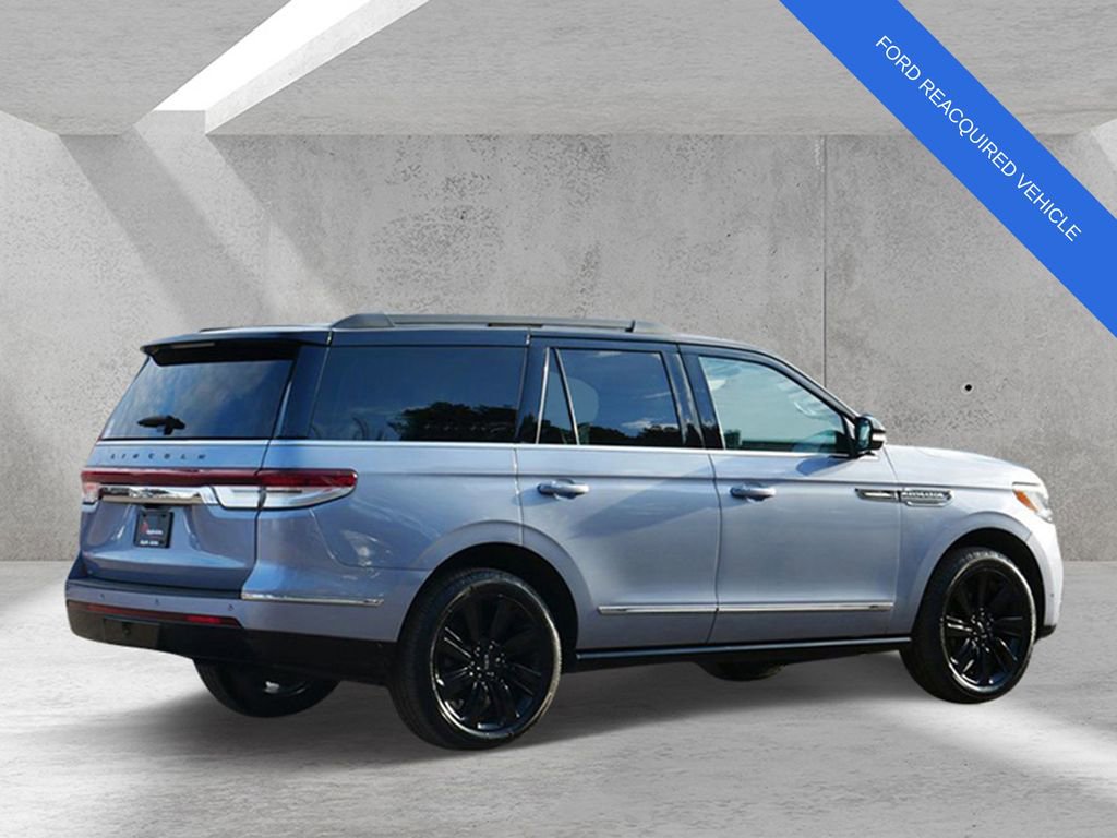 Used 2024 Lincoln Navigator Black Label image 3