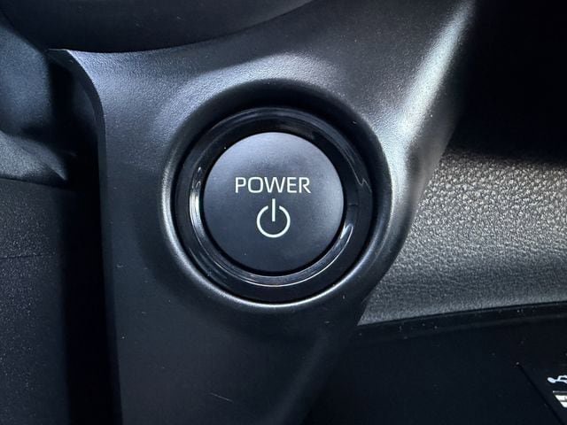 Used 2025 Toyota Sienna XSE image 20