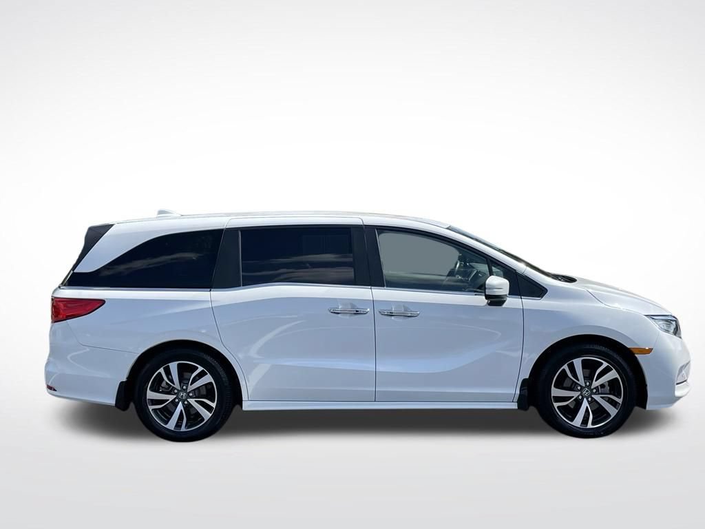Certified 2024 Honda Odyssey Touring image 7
