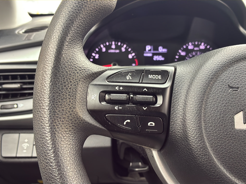 Used 2022 Kia Rio S FWD image 32