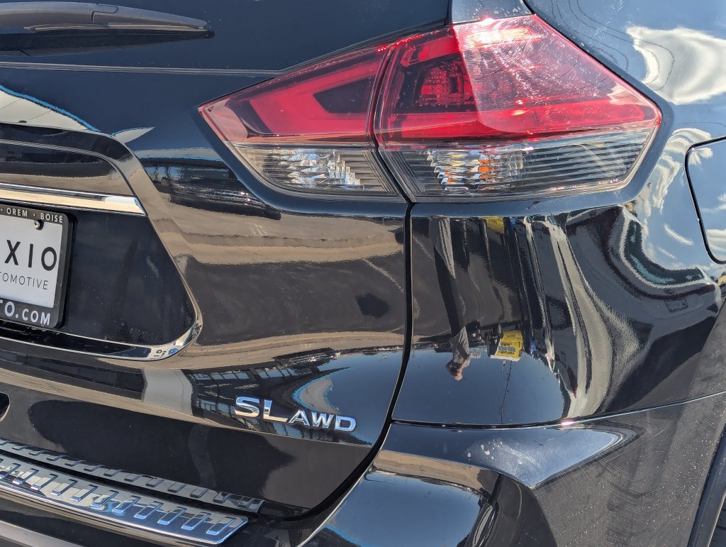 Used 2020 Nissan Rogue SL w/ Premium Package AWD/4WD image 5