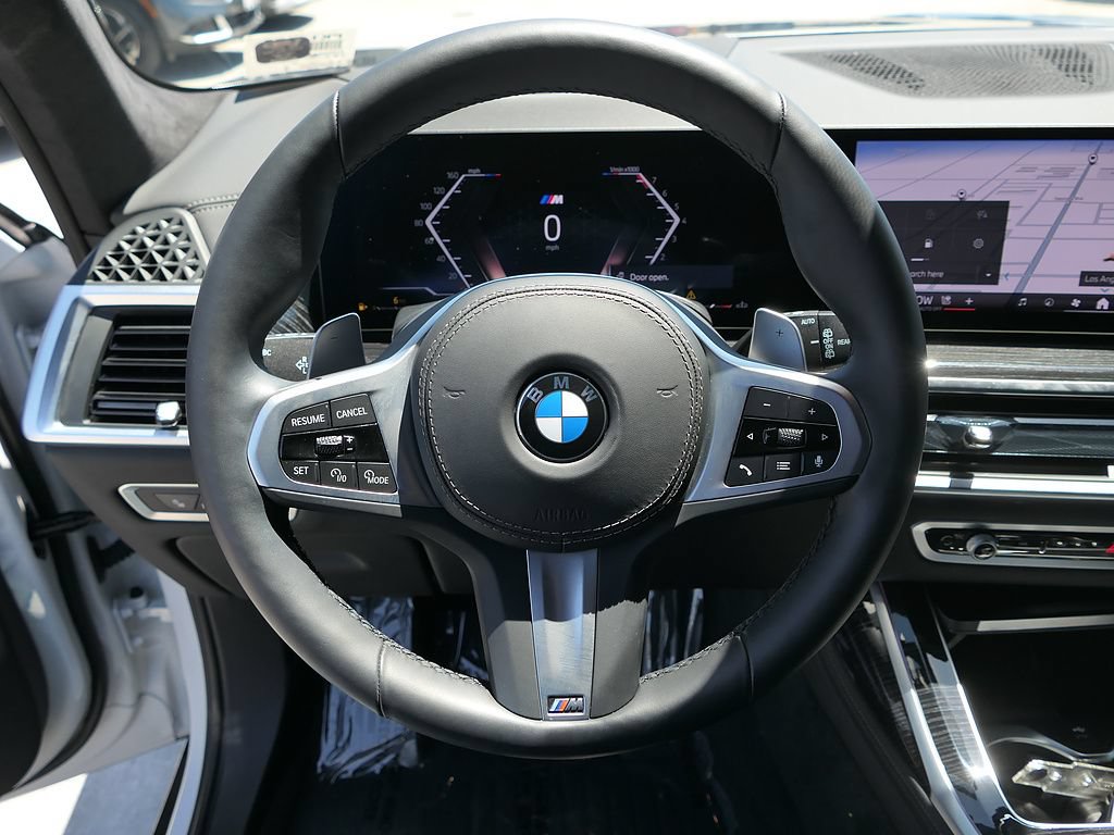 Used 2026 BMW X7 xDrive40i w/ M Sport Package AWD/4WD image 18