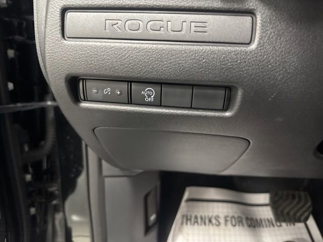 Used 2024 Nissan Rogue S image 22