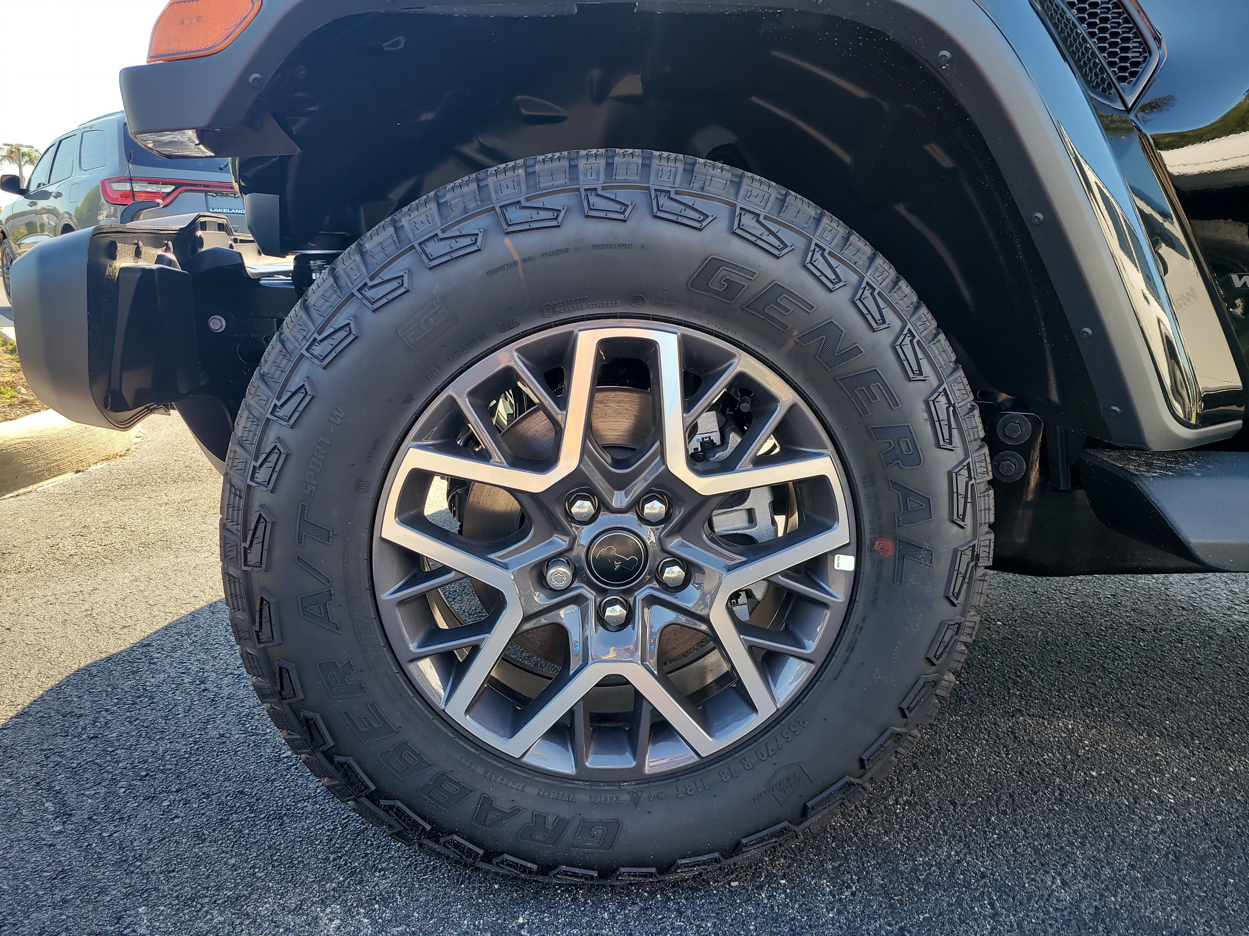 New 2026 Jeep Wrangler Unlimited Sahara AWD/4WD image 9
