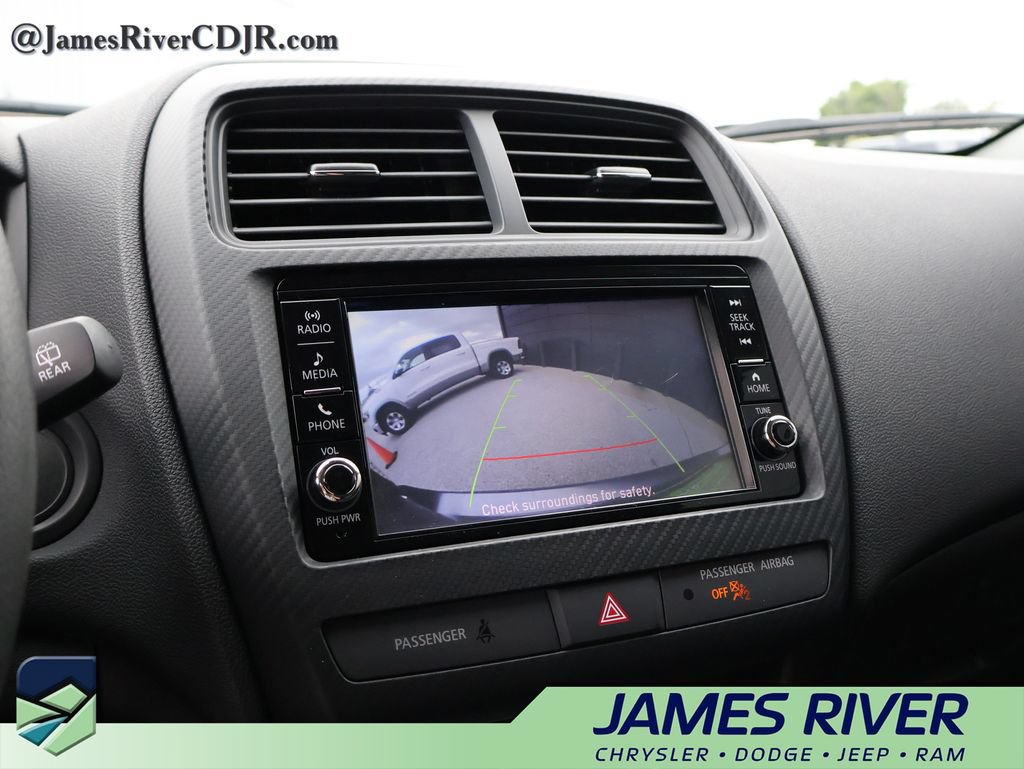 Used 2025 Mitsubishi Outlander Sport SE AWD/4WD image 33