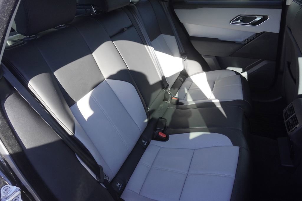 Used 2025 Land Rover Range Rover Velar S image 27