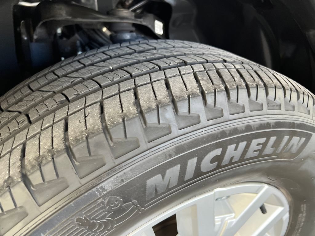 Used 2022 Nissan Frontier SV image 28