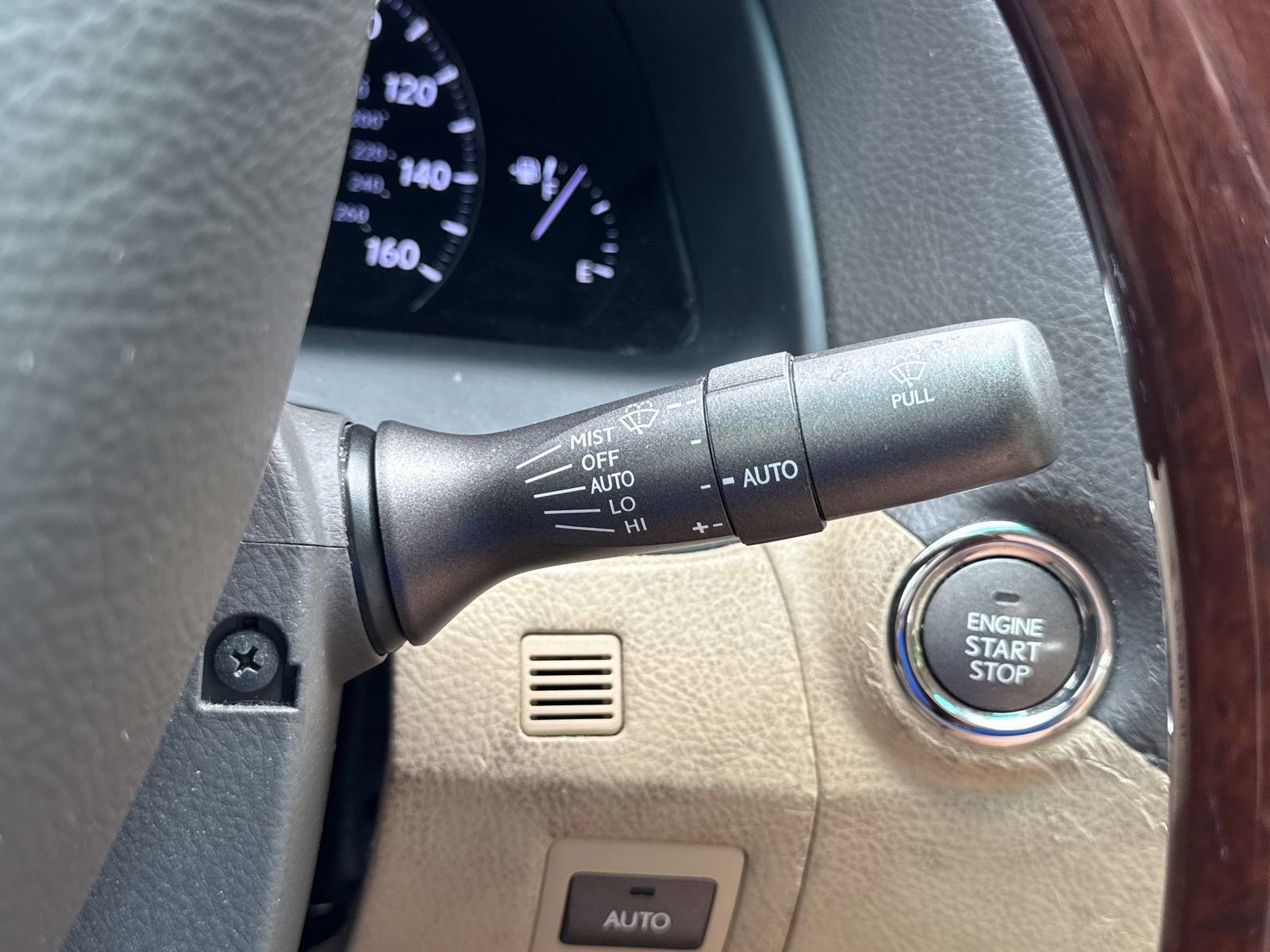Used 2007 Lexus LS 460 RWD image 23