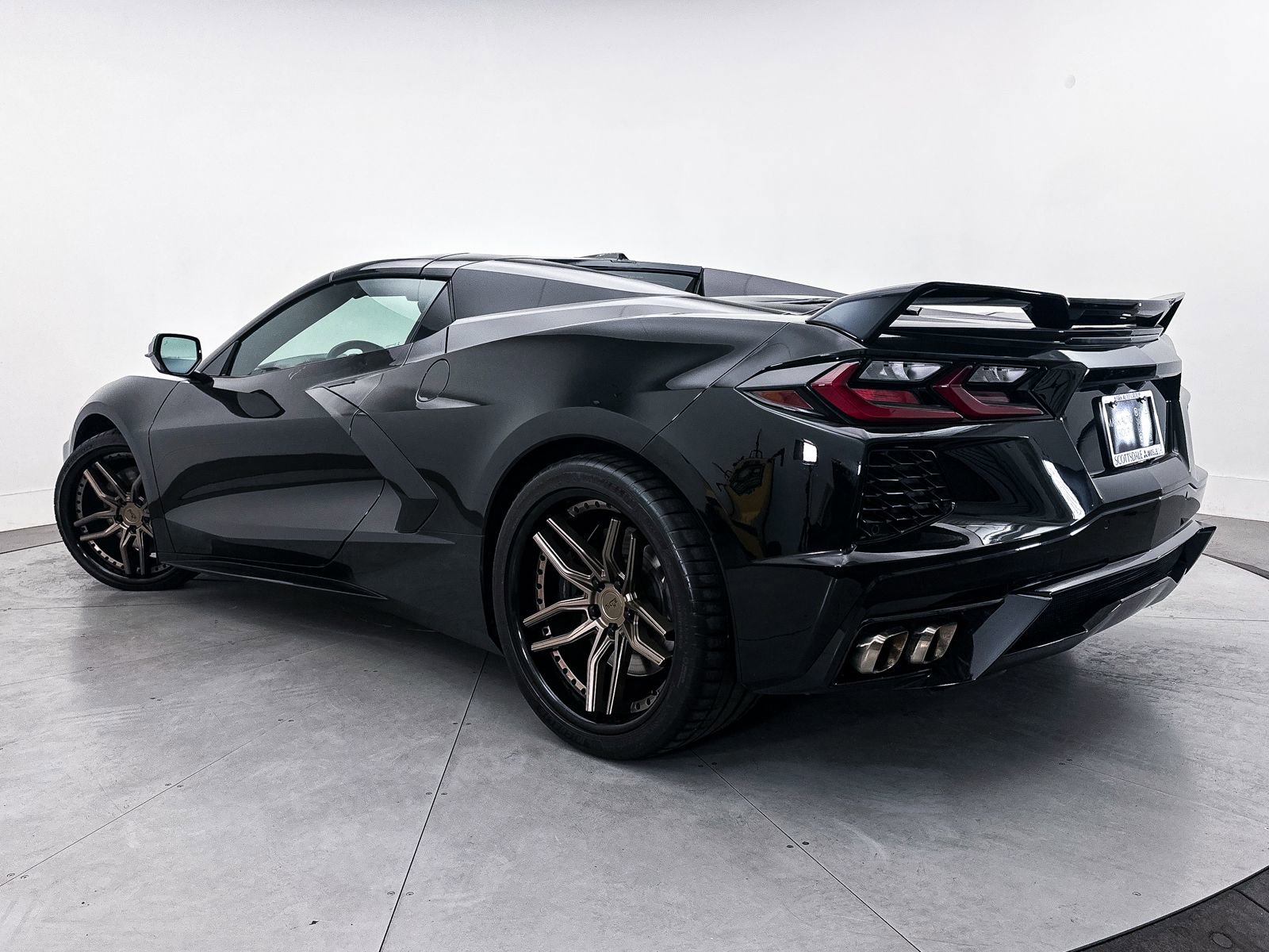 Used 2023 Chevrolet Corvette Stingray Premium Conv w/ Z51 Performance Package RWD image 2