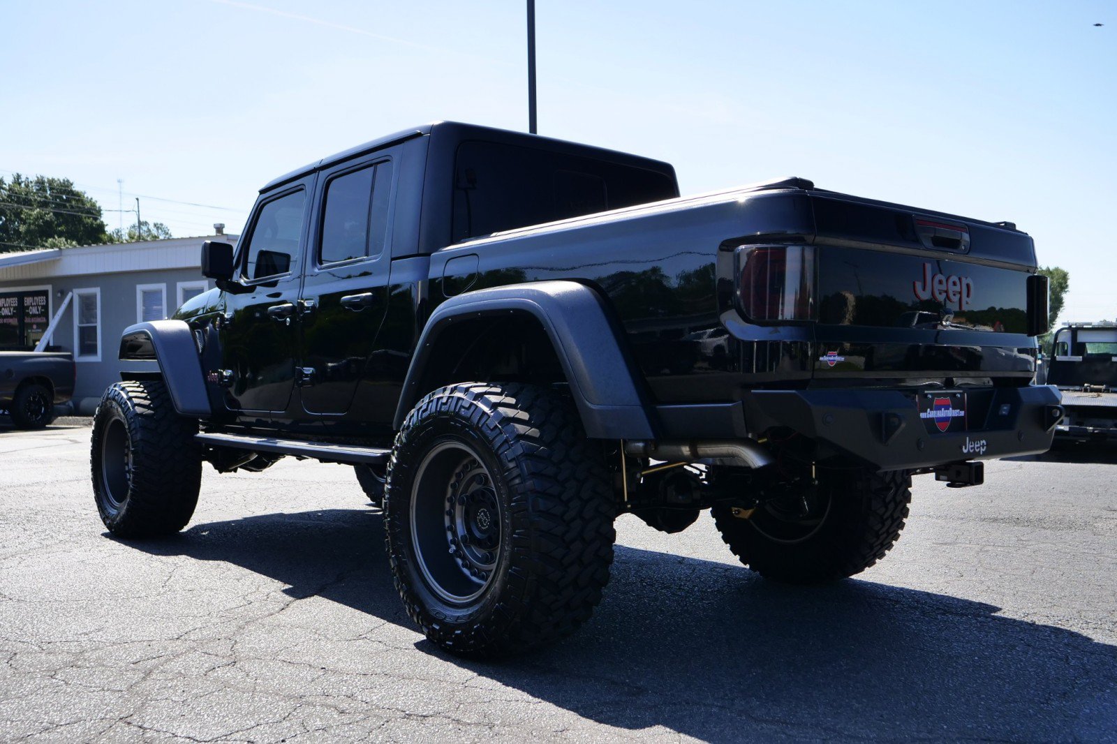 Used 2023 Jeep Gladiator Mojave w/ Cold Weather Group AWD/4WD image 19