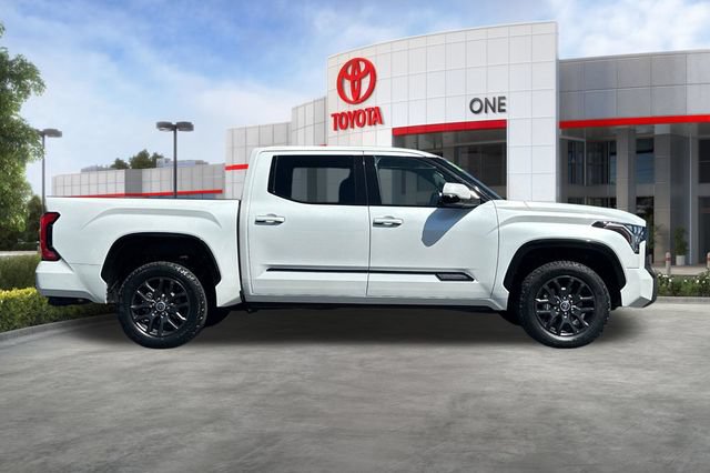 Used 2023 Toyota Tundra Platinum AWD/4WD image 3