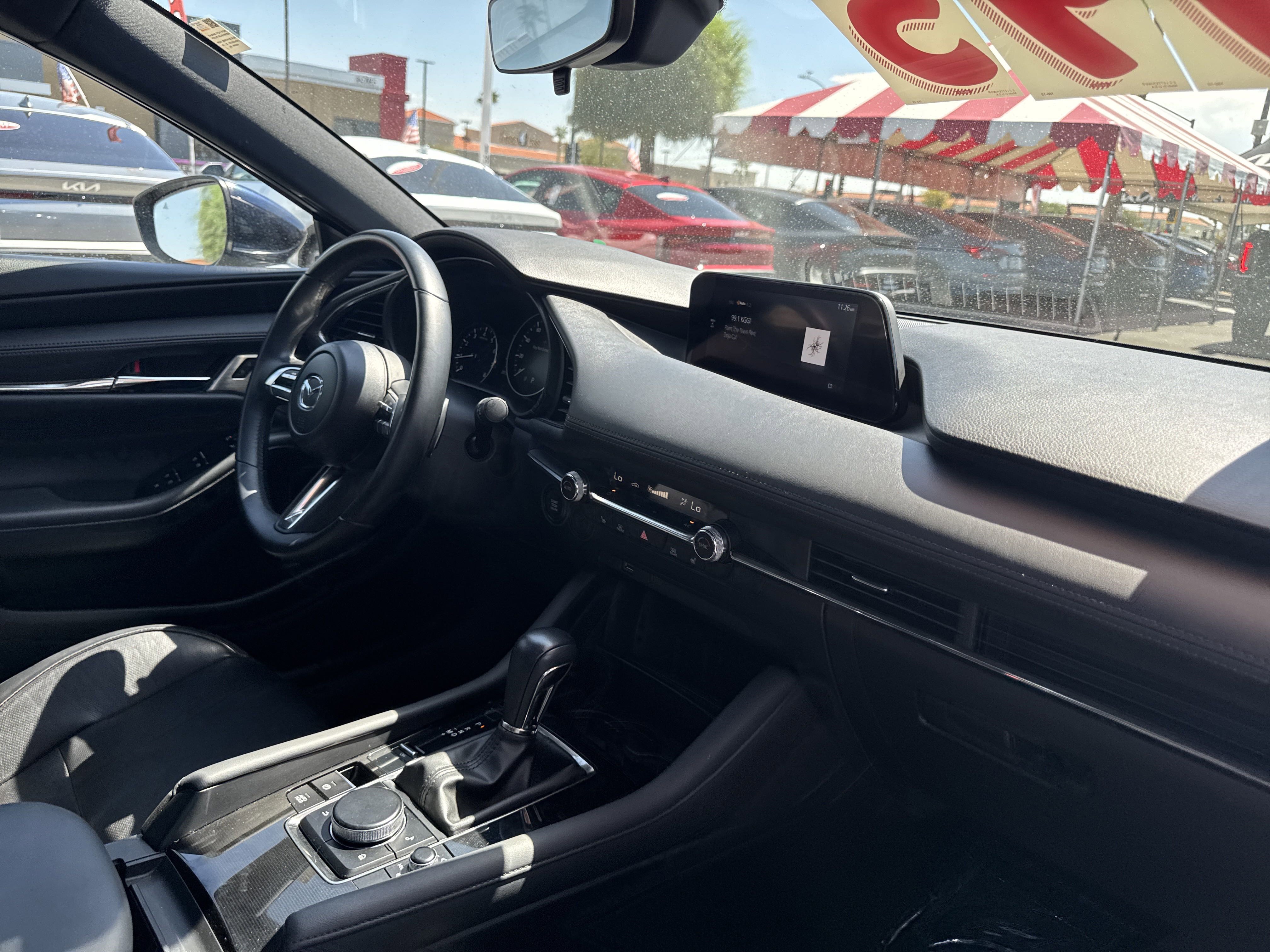 Used 2019 MAZDA MAZDA3 Hatchback w/ Premium Package image 24
