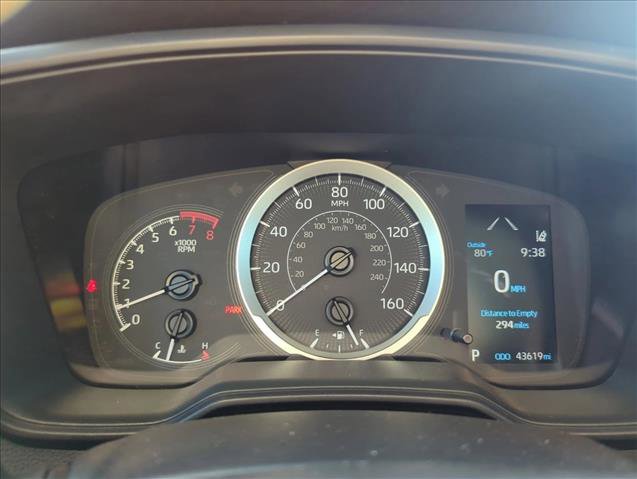 Used 2021 Toyota Corolla LE image 15