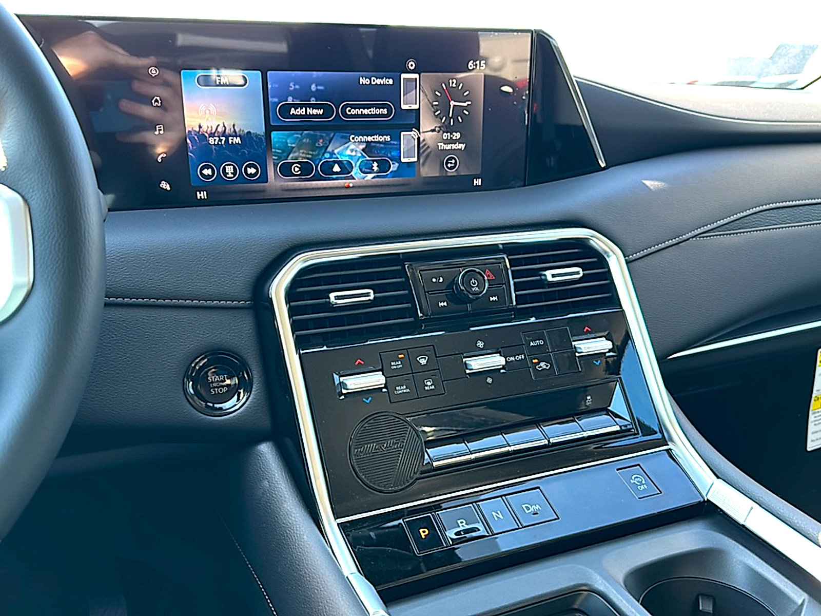 New 2025 Nissan Armada SV image 22