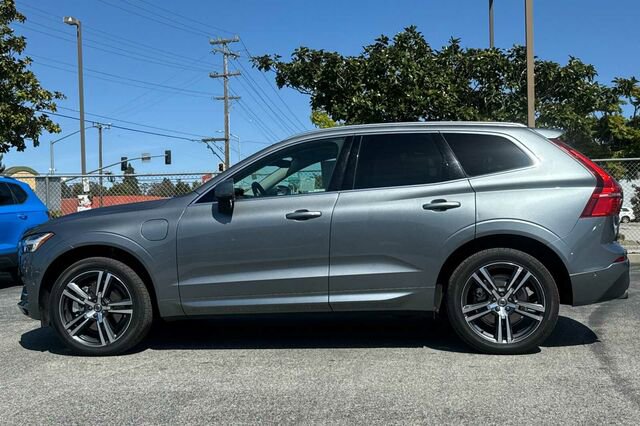 Used 2019 Volvo XC60 T8 Momentum w/ Premium Package AWD/4WD image 7