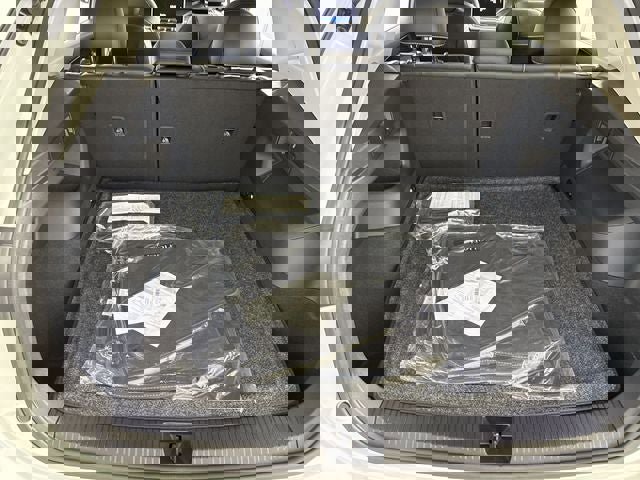 New 2025 Volkswagen Tiguan SE image 13