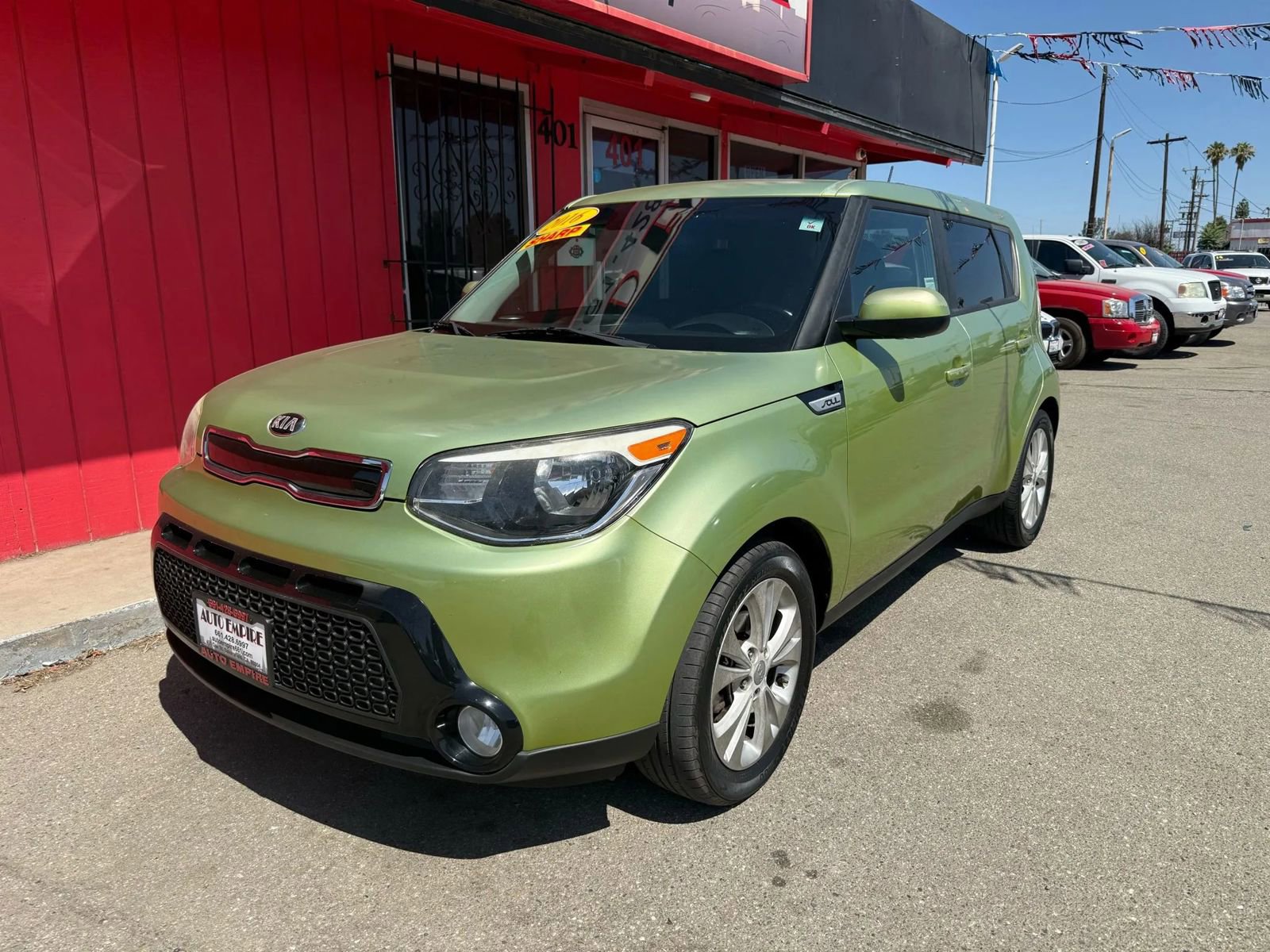 Used 2016 Kia Soul + w/ Audio Package FWD image 4