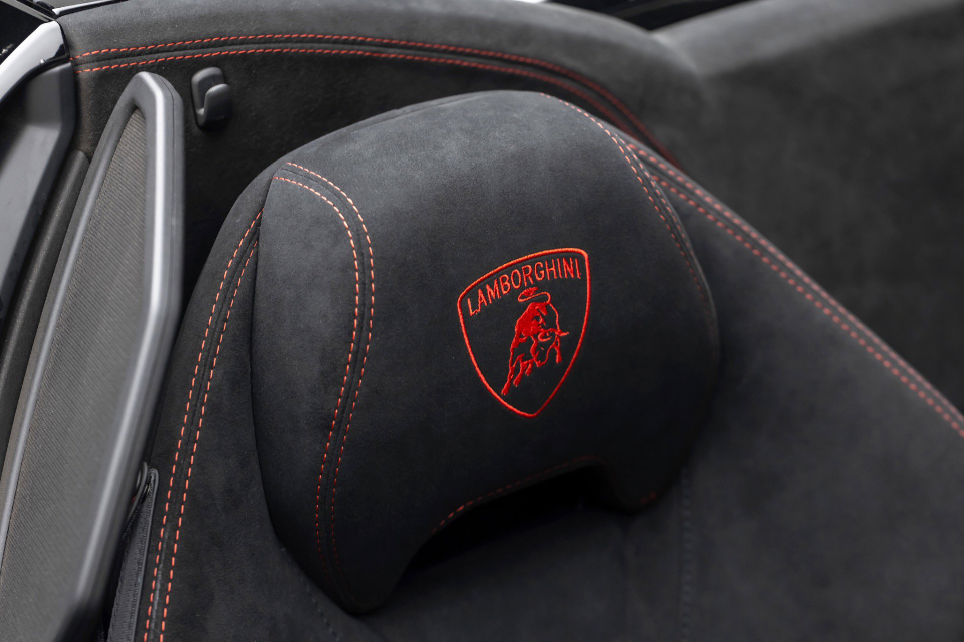 Used 2019 Lamborghini Huracan Performante image 49