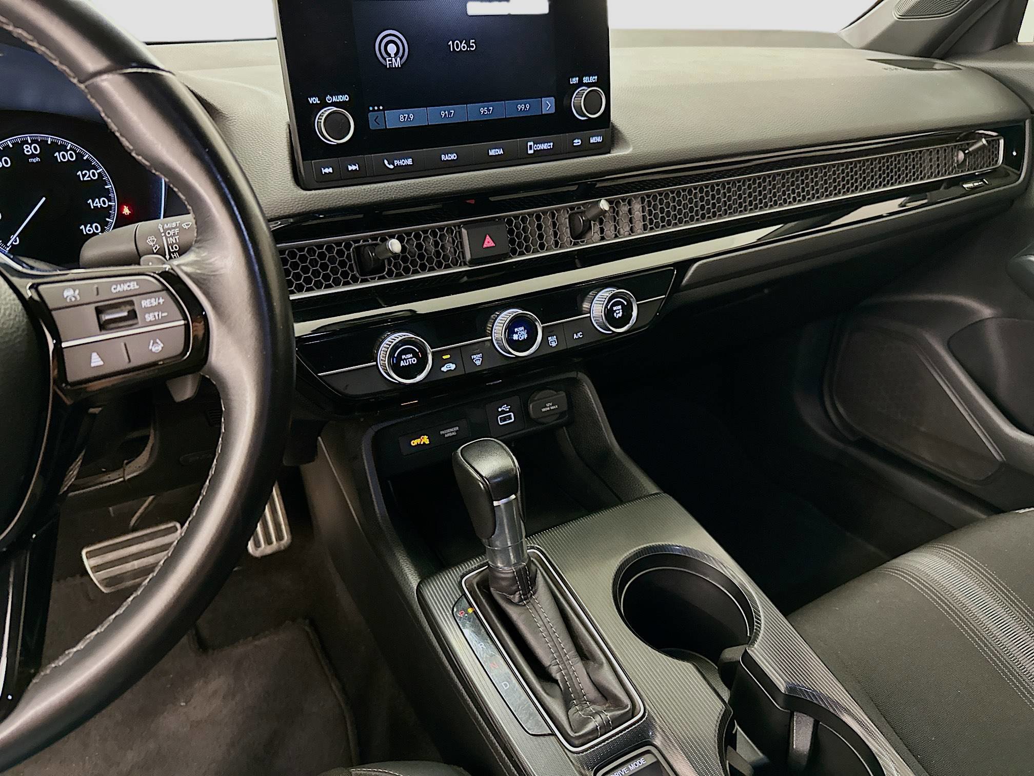 Used 2024 Honda Civic Sport image 25