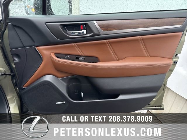 Used 2018 Subaru Outback 2.5i Touring w/ Popular Package #3 AWD/4WD image 12