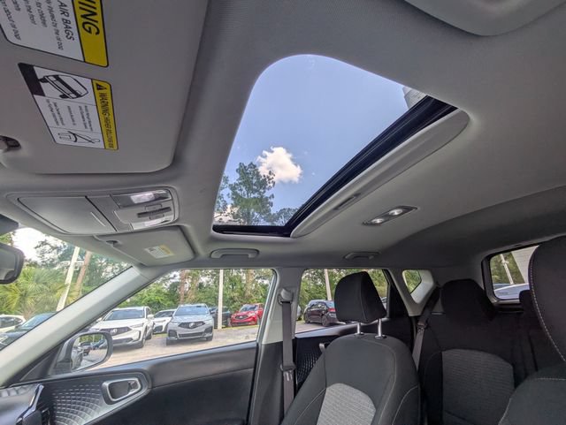 Used 2024 Kia Soul EX w/ Option Group 015 FWD image 18