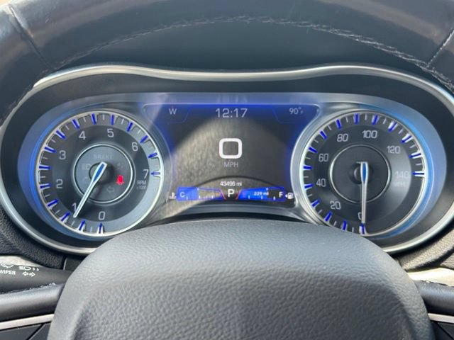 Certified 2021 Chrysler 300 Touring L AWD/4WD image 32
