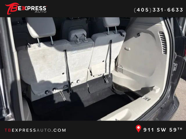 Used 2021 Chrysler Voyager Lxi image 16