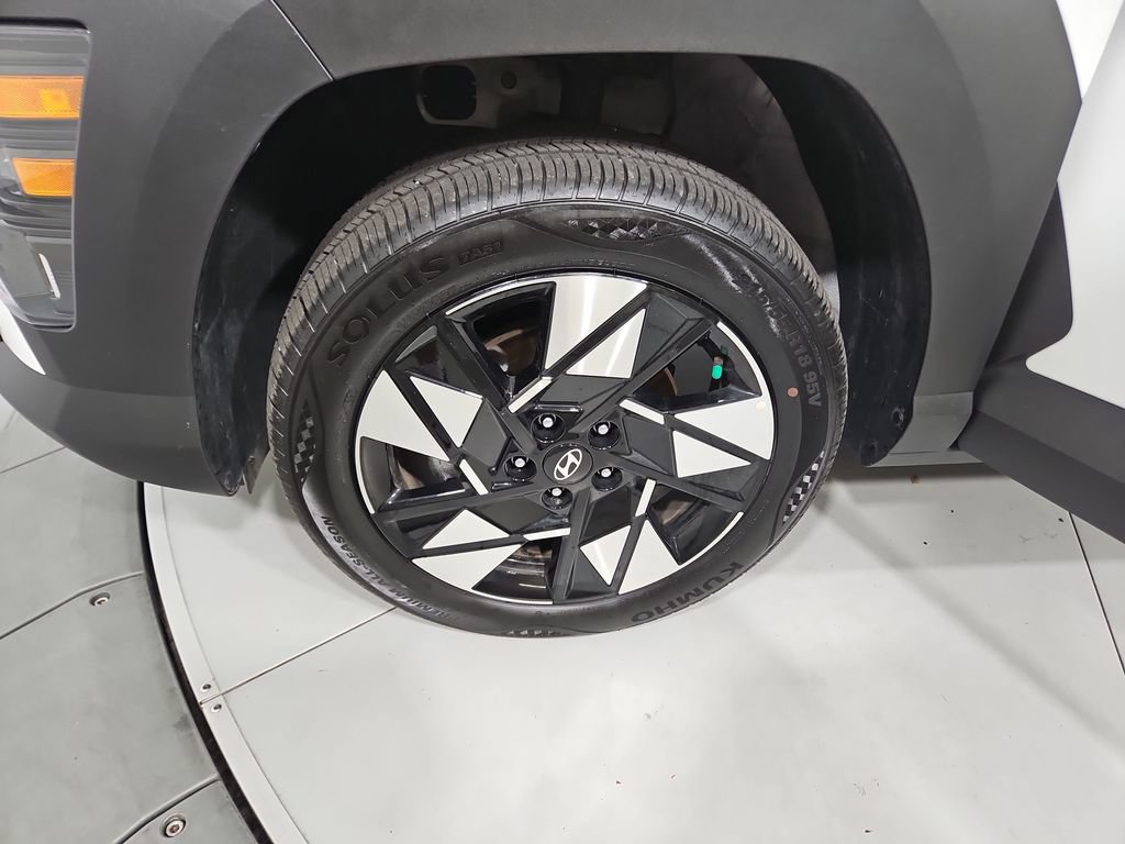 Certified 2025 Hyundai Kona SEL AWD/4WD image 27