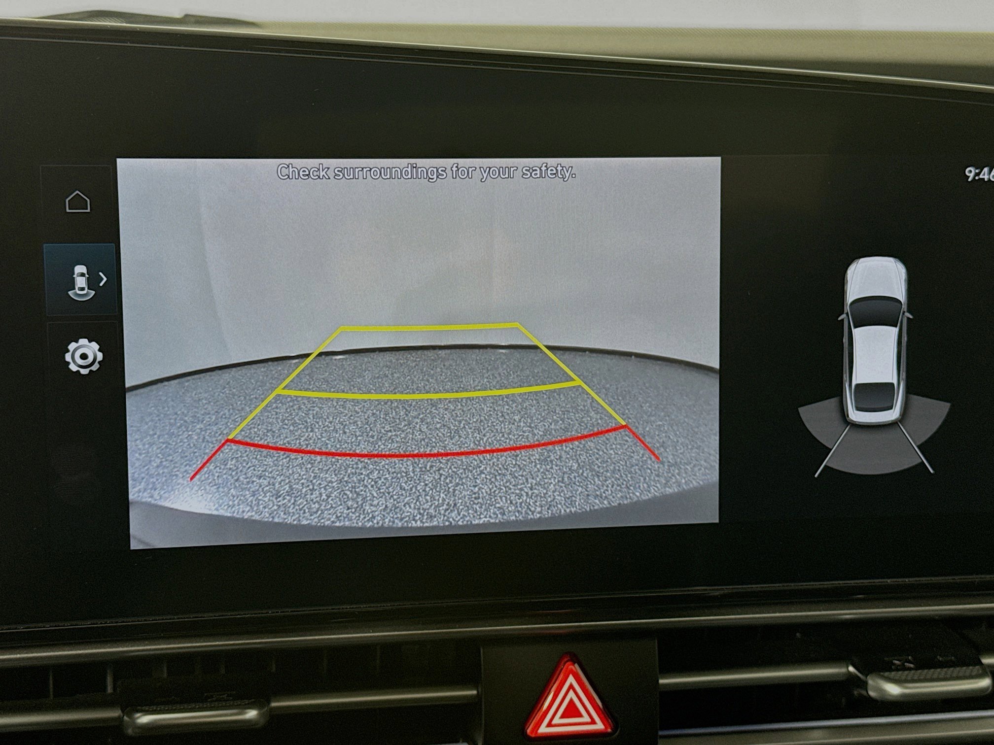 Used 2023 Hyundai Elantra Limited w/ Preferred Accessory Package FWD image 14