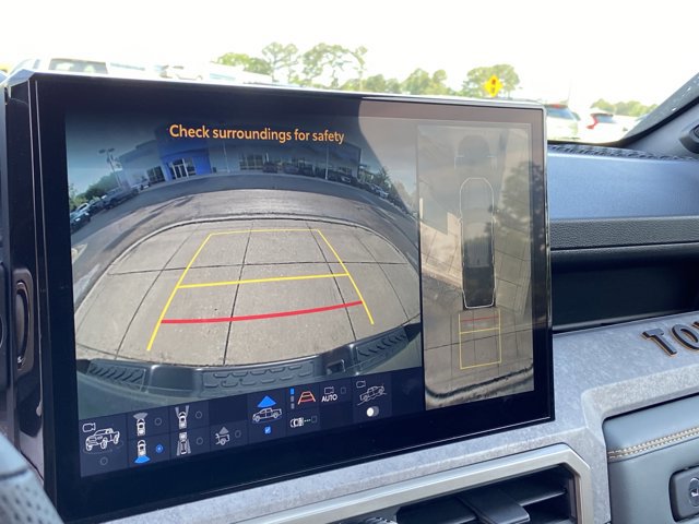 Used 2025 Toyota Tacoma 4x4 Double Cab Hybrid image 36