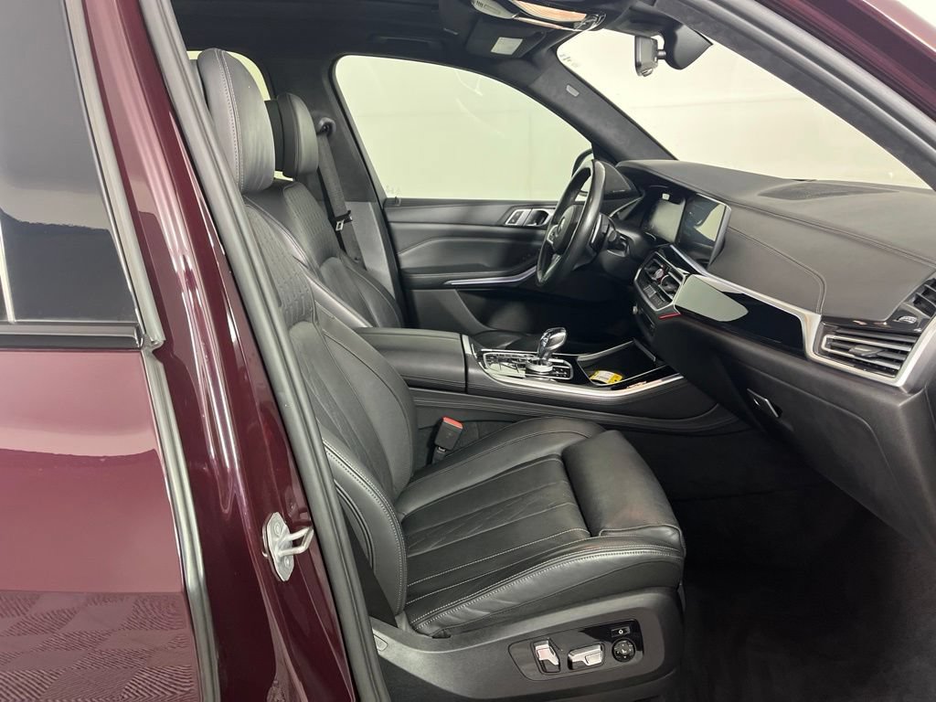 Used 2020 BMW X5 M50i w/ Executive Package AWD/4WD image 7