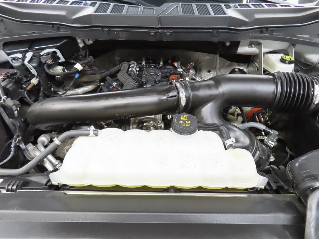 Used 2025 Ford F150 Lariat image 37