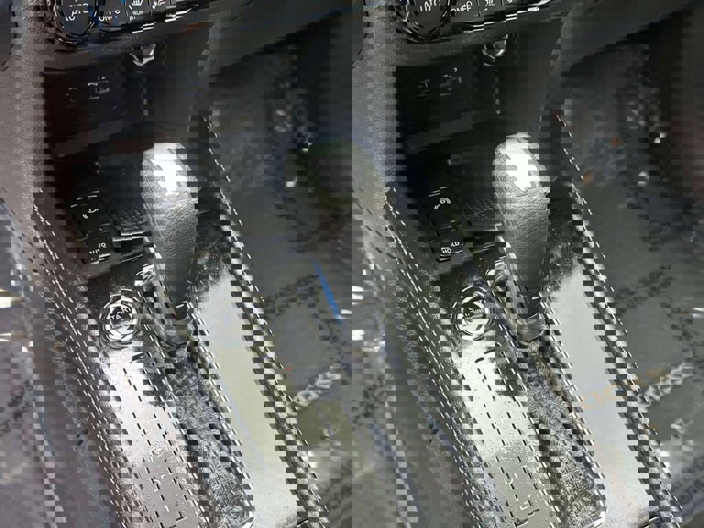 Certified 2024 Nissan Kicks SR image 27