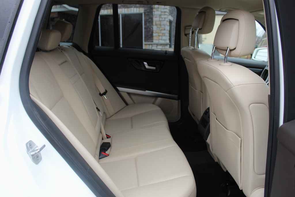 Used 2015 Mercedes-Benz GLK 350 2WD image 24