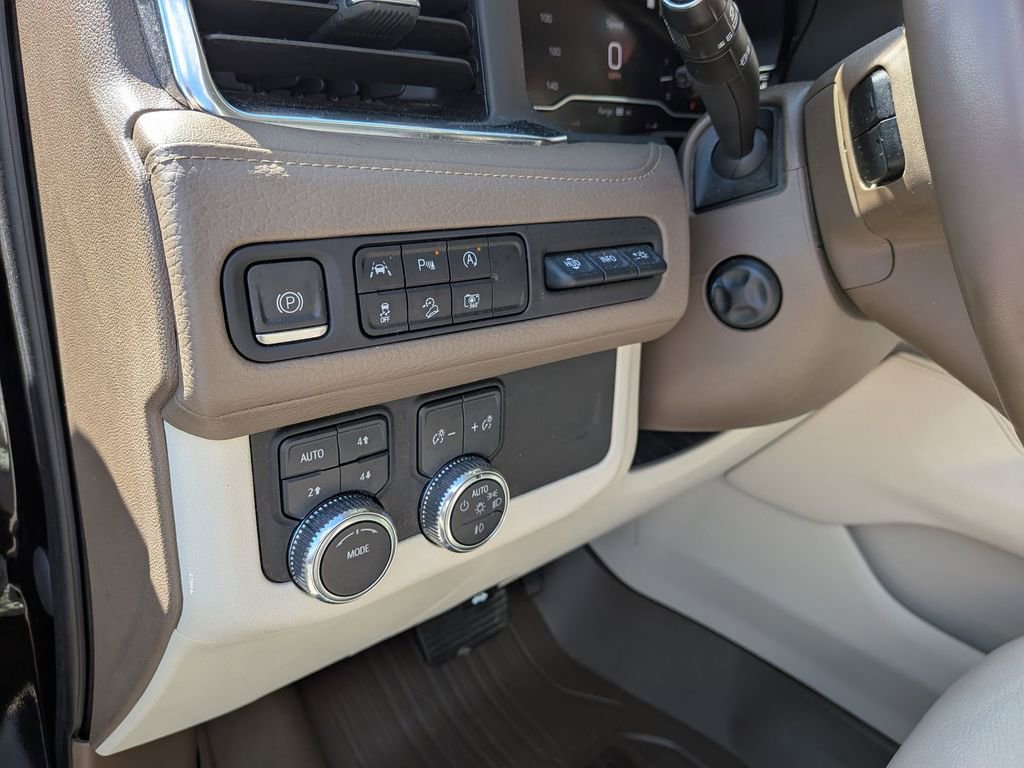 Certified 2023 GMC Yukon XL Denali AWD/4WD image 12