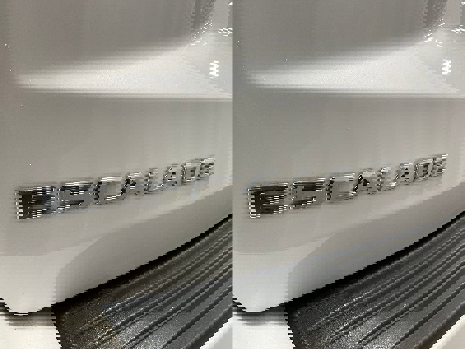 Used 2021 Cadillac Escalade ESV Premium Luxury Platinum image 8