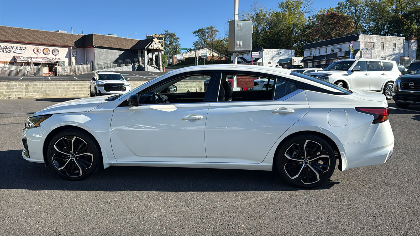 Certified 2024 Nissan Altima 2.5 SR FWD image 4