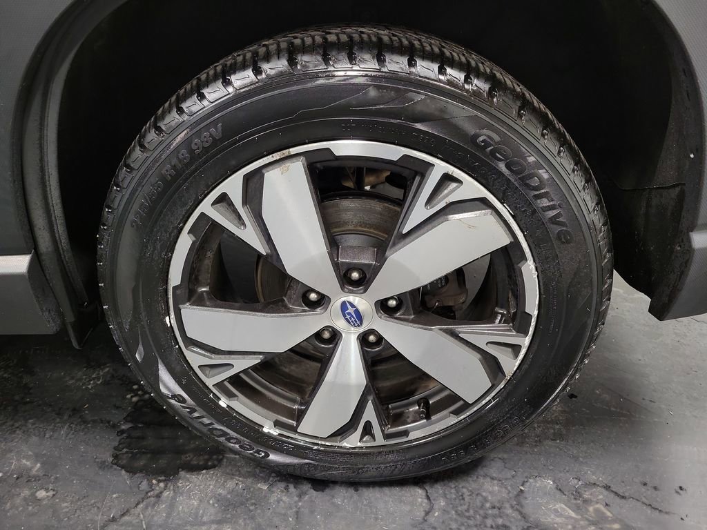 Used 2021 Subaru Forester Touring image 10
