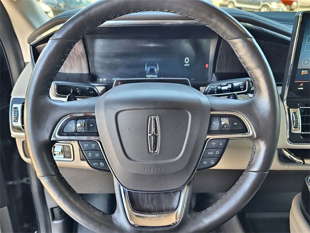 Used 2022 Lincoln Navigator Reserve image 24