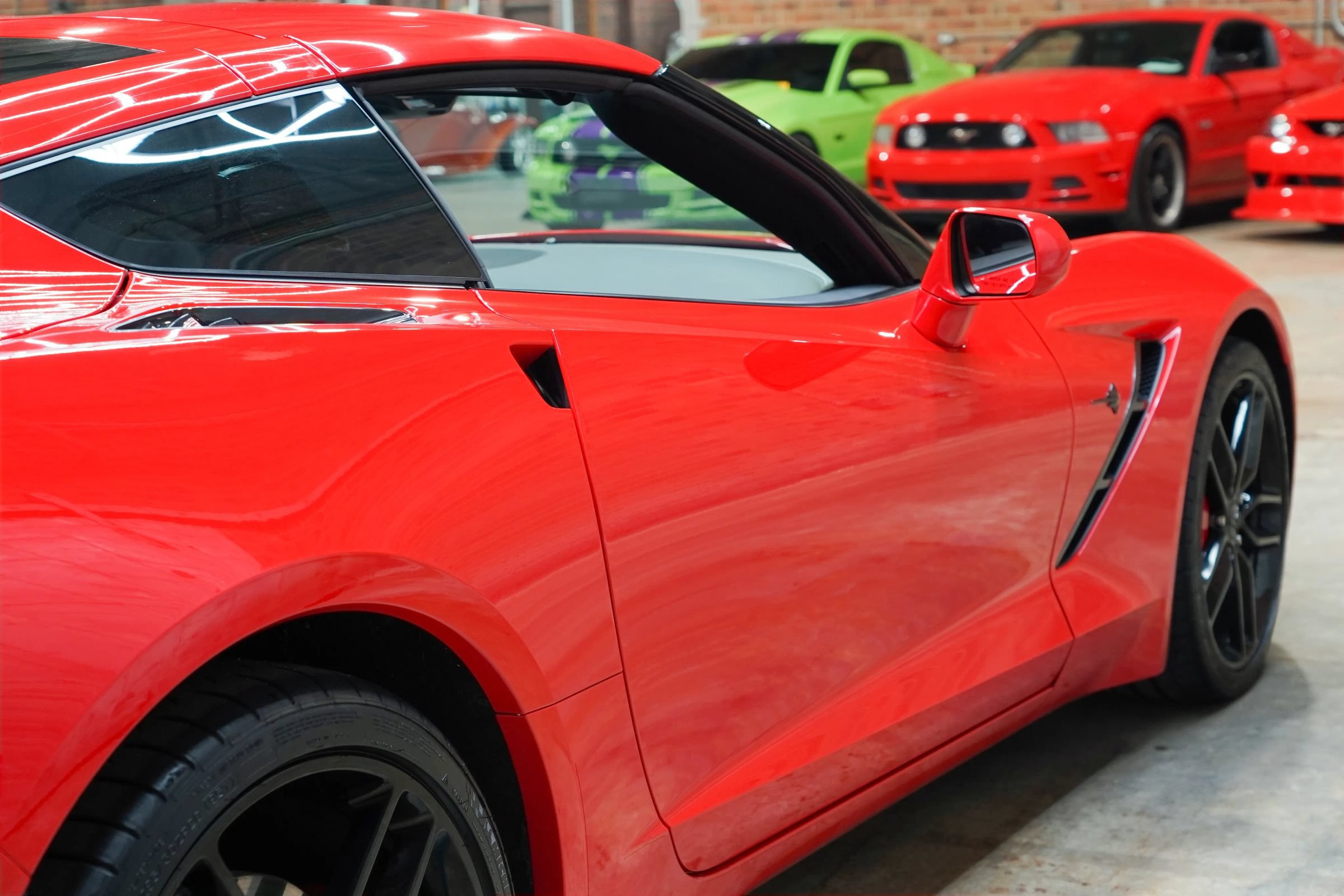 Used 2019 Chevrolet Corvette Stingray Coupe w/ Carbon Flash Badge Package RWD image 16
