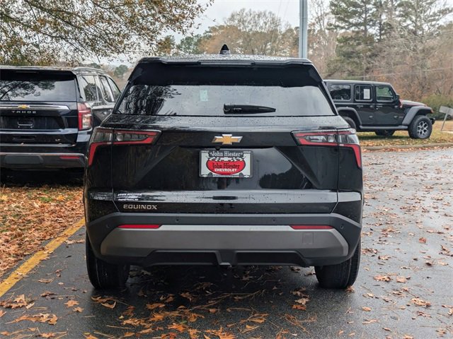 New 2026 Chevrolet Equinox LT image 3