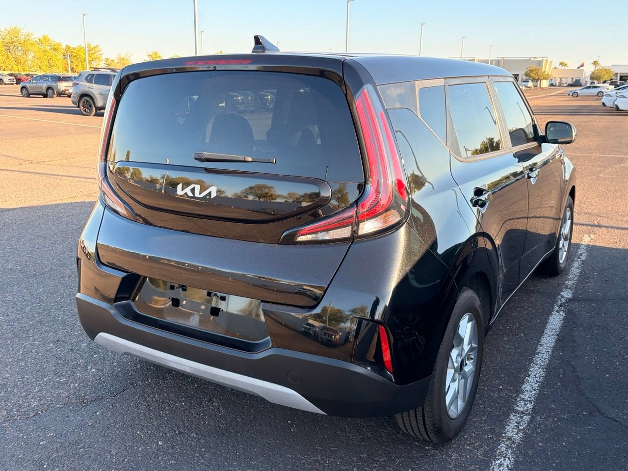 Used 2023 Kia Soul S FWD image 5