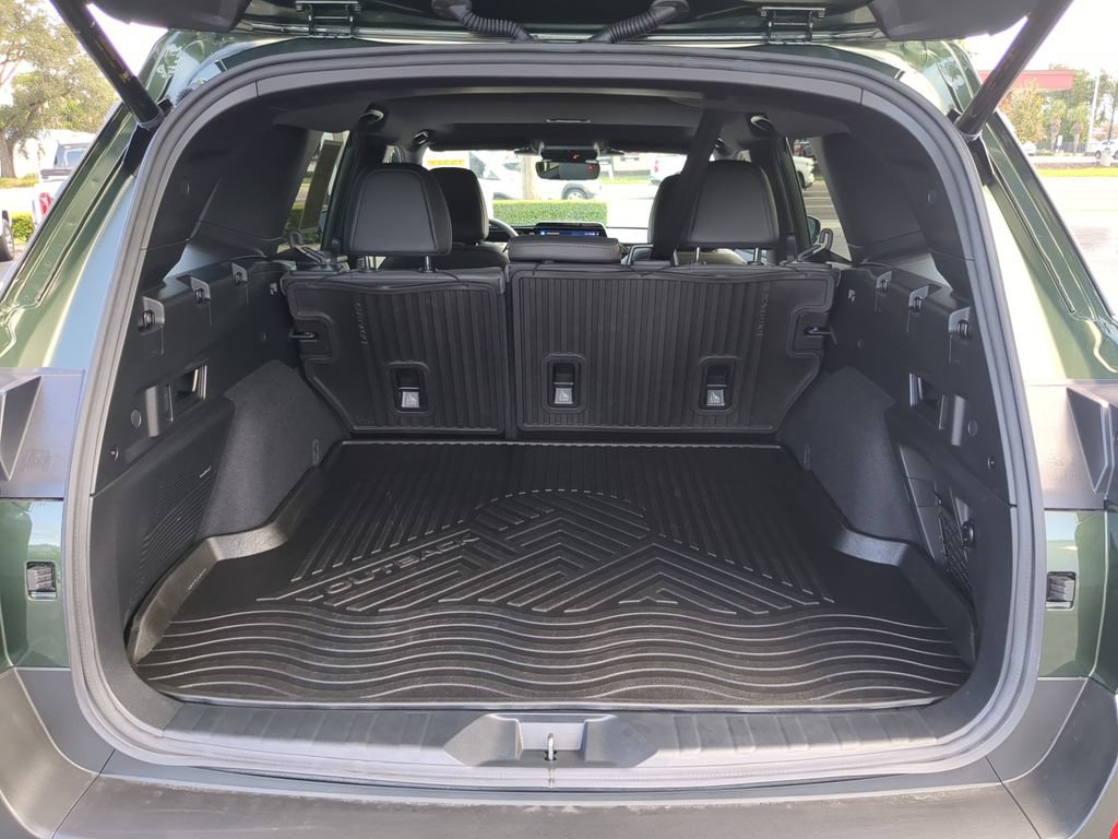 Certified 2026 Subaru Outback Limited AWD/4WD image 9