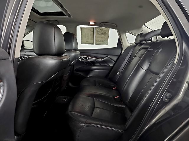 Used 2013 INFINITI M37 w/ Premium Pkg image 10