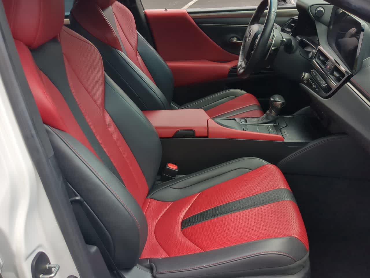 Used 2022 Lexus ES 300h F Sport w/ Accessory Package 2 FWD image 21
