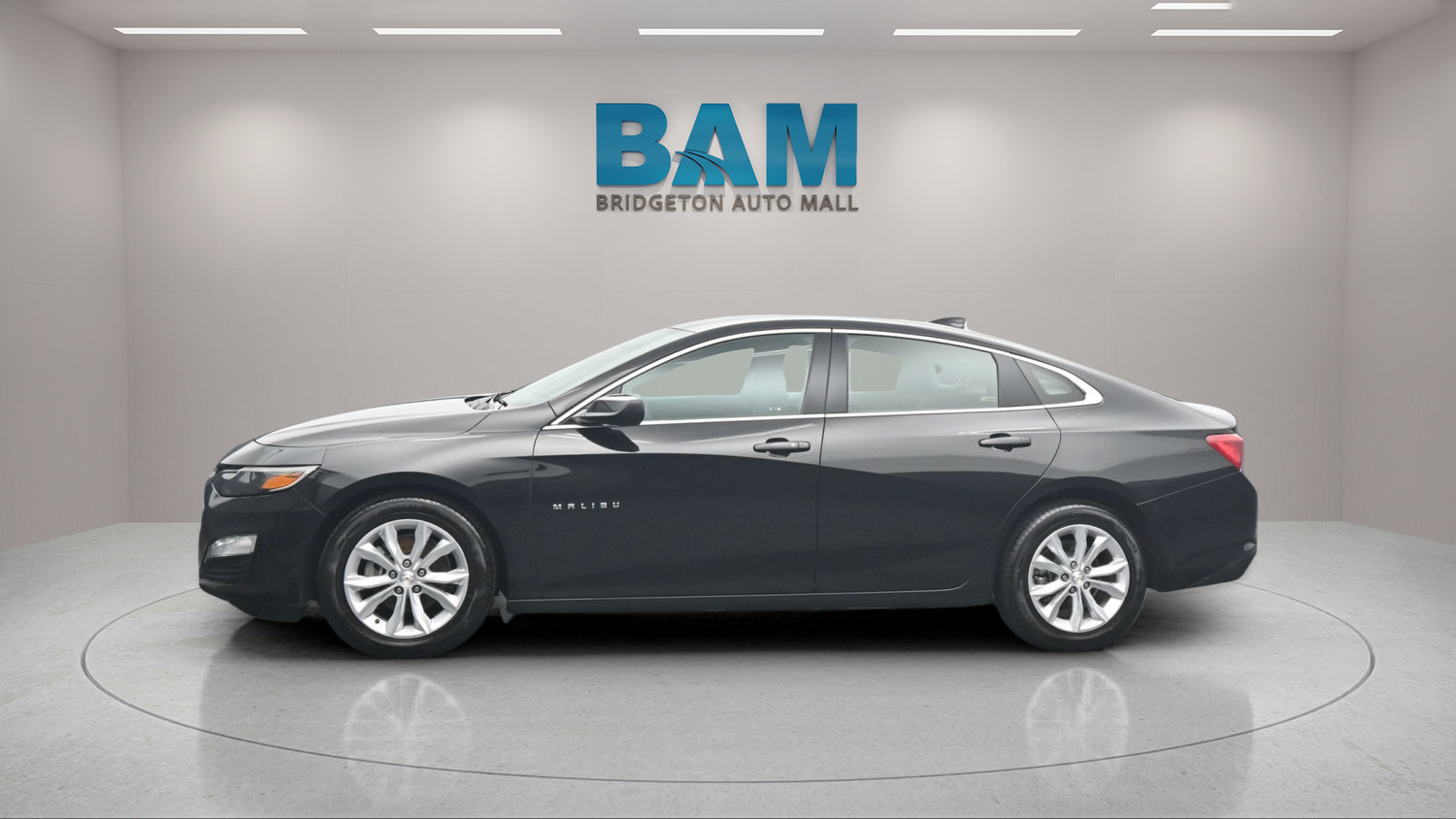Used 2024 Chevrolet Malibu LT FWD image 3