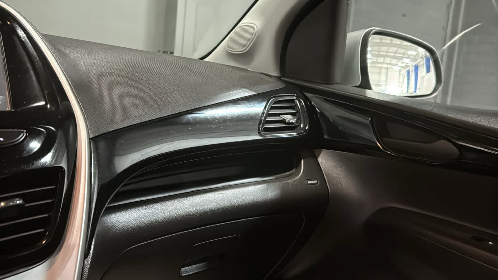 Used 2018 Chevrolet Spark LT FWD image 17