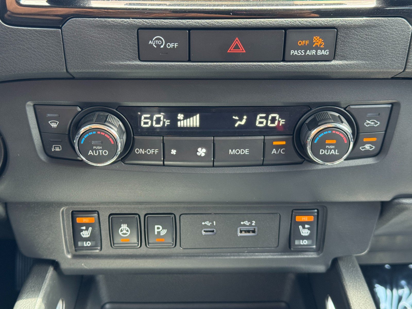 Used 2024 Nissan Frontier SV w/ Technology Package RWD image 25