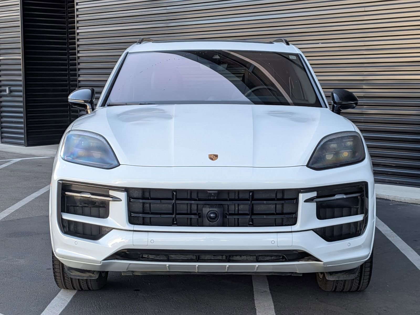Certified 2025 Porsche Cayenne GTS AWD/4WD image 6