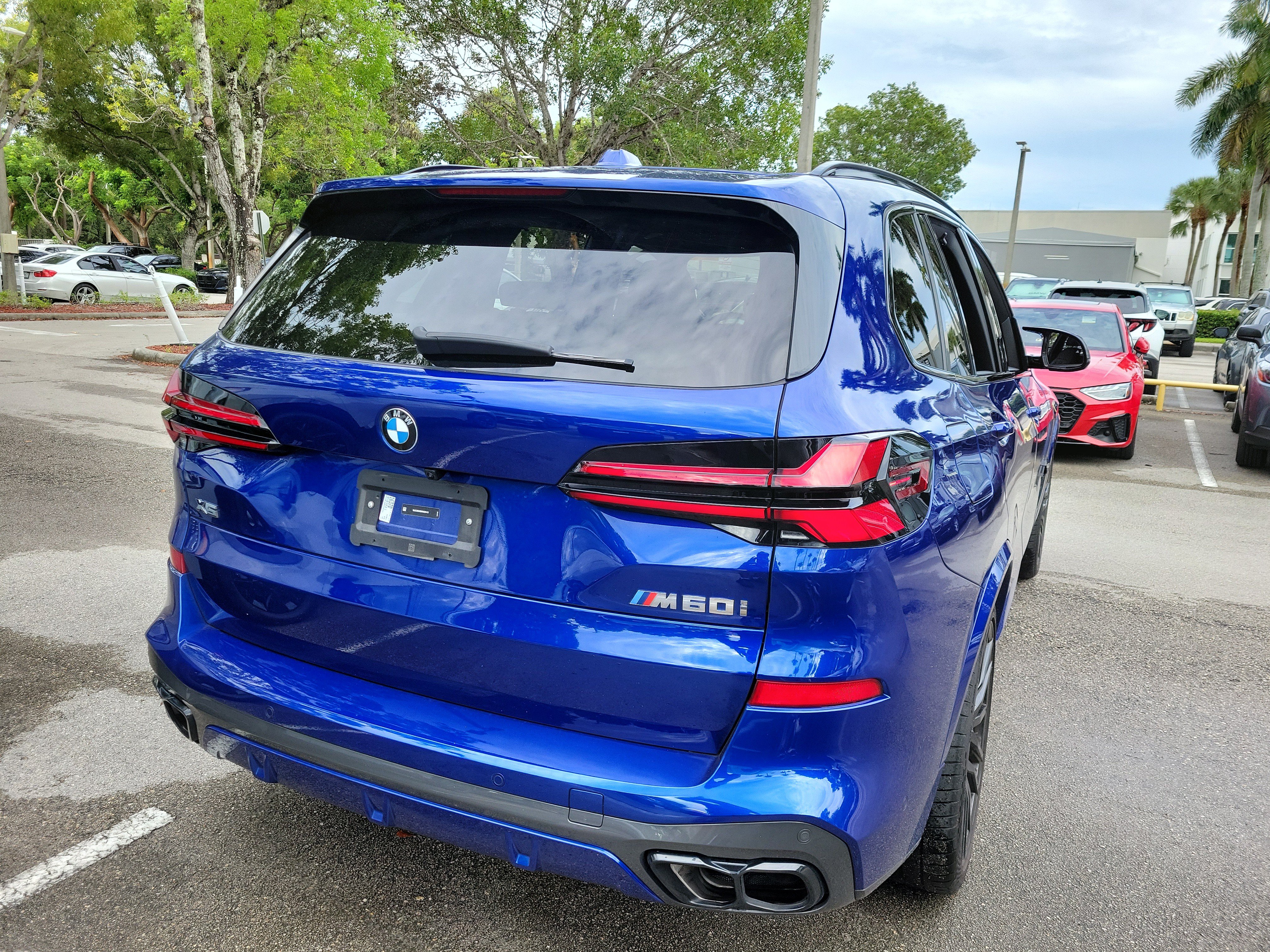 Certified 2024 BMW X5 M60i AWD/4WD image 7